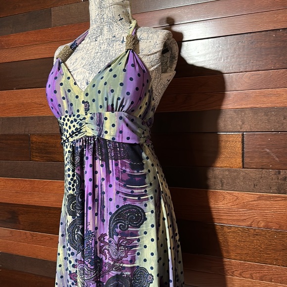 No Brand Tag V Neck Purple and Green Floral Sleeveless Midi Dress - Picture 6 of 10